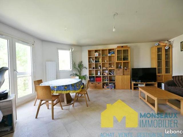 Duplex 5 pièces 104 m²