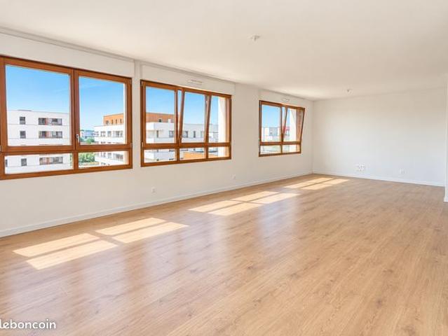 Duplex 5 pièces 105 m²