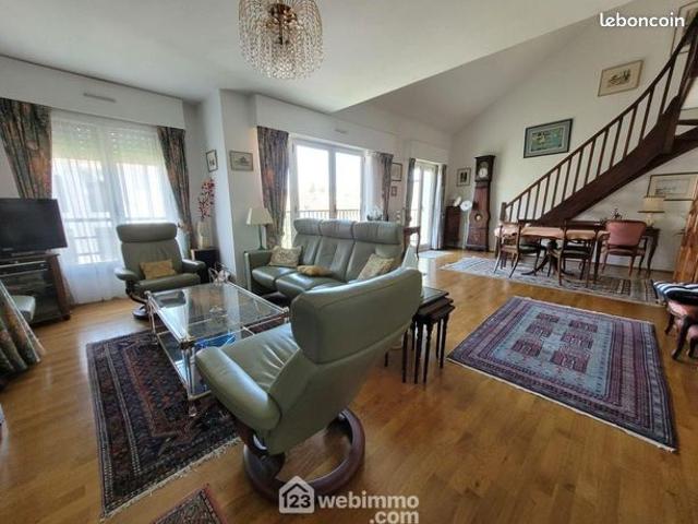 Duplex 5 pièces 109 m²