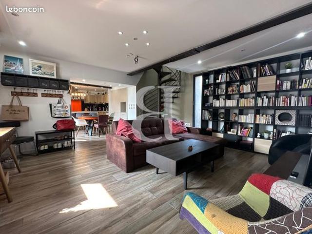 Duplex 5 pièces 114 m²