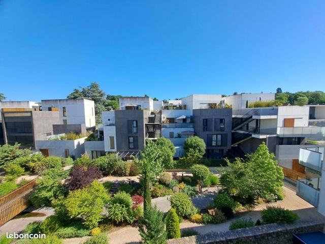 Duplex 5 pièces 111 m²