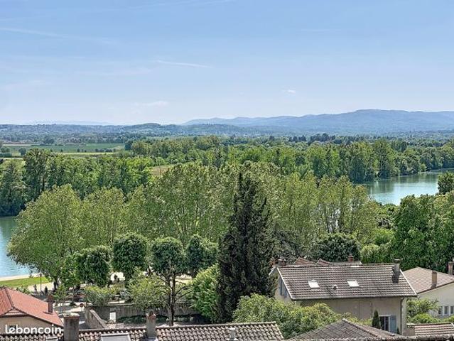 Duplex 5 pièces 111 m²