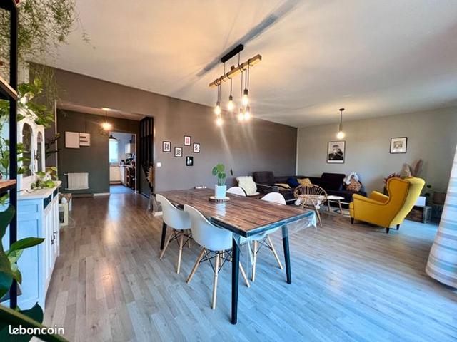 Duplex 5 pièces 111 m²