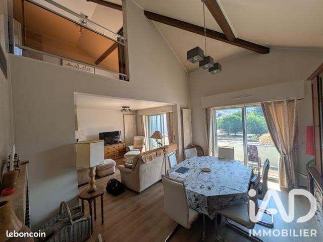 Duplex 5 pièces 112 m²