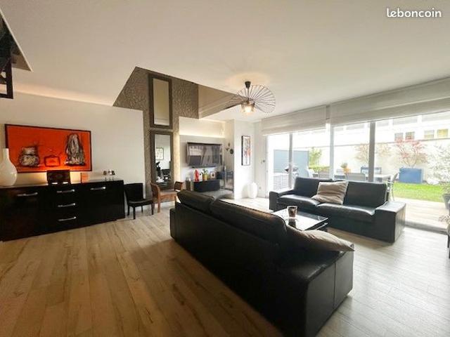 Duplex 5 pièces 123 m²