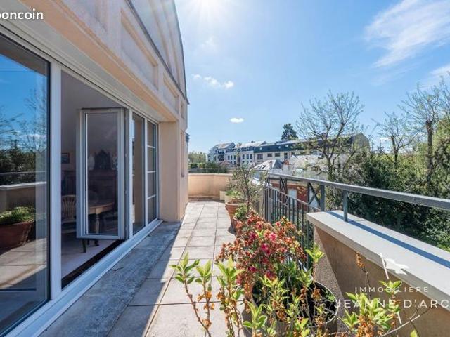 Duplex 5 pièces 136 m²