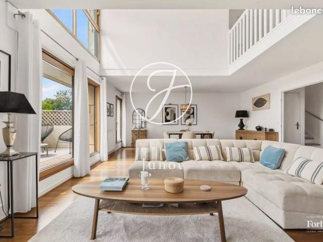 Duplex 5 pièces 138 m²