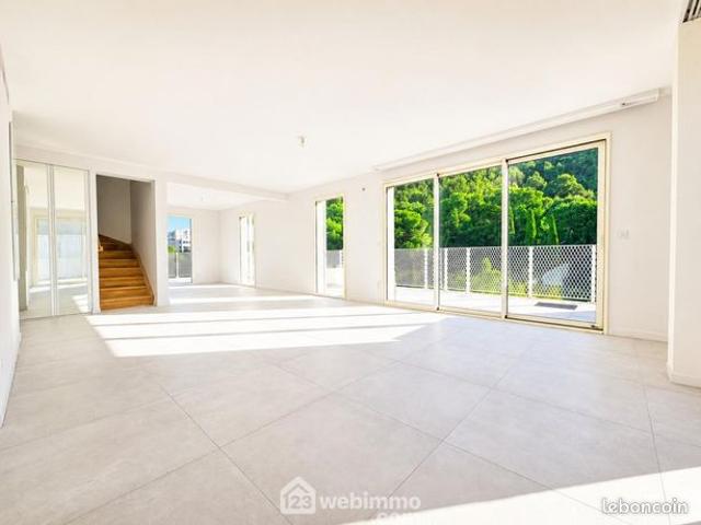 Duplex 5 pièces 140 m²