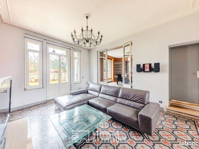 Duplex 5 pièces 141 m²