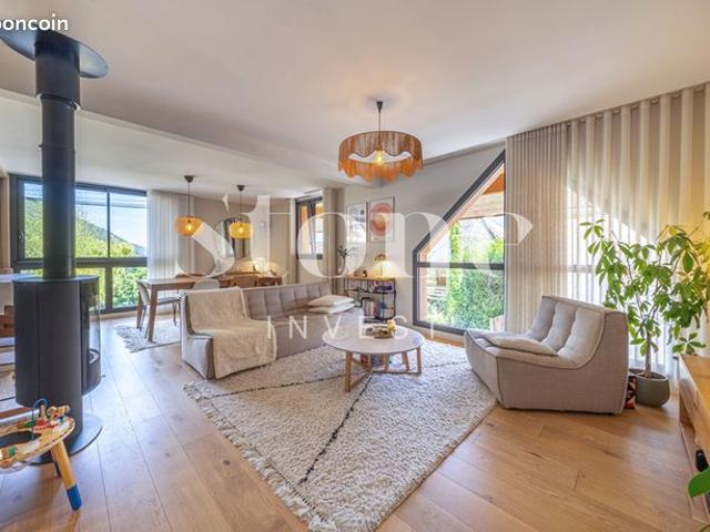Duplex 5 pièces 158 m²
