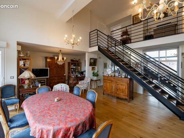 Duplex 5 pièces 153 m²