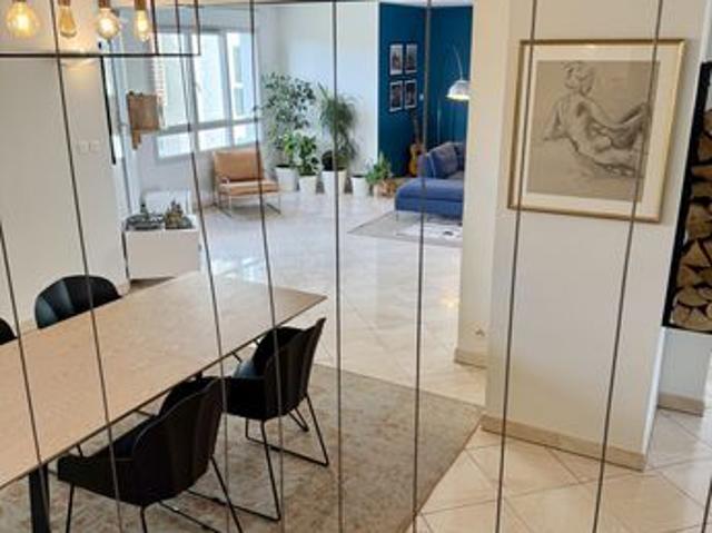 Duplex 5 pièces 185 m²