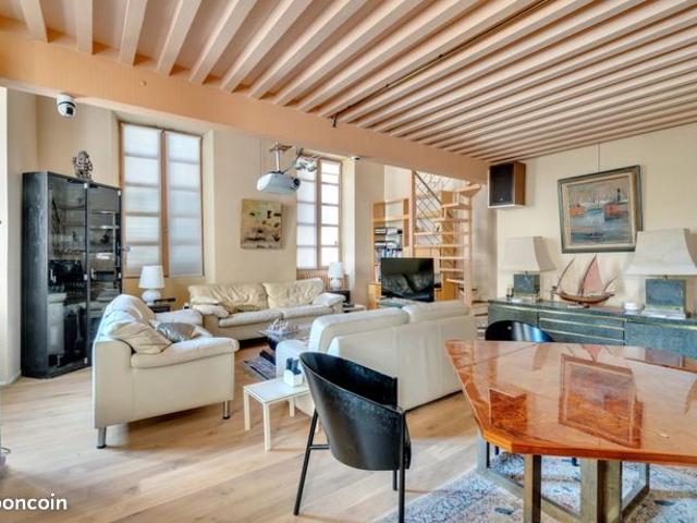 Duplex 5 pièces 185 m²