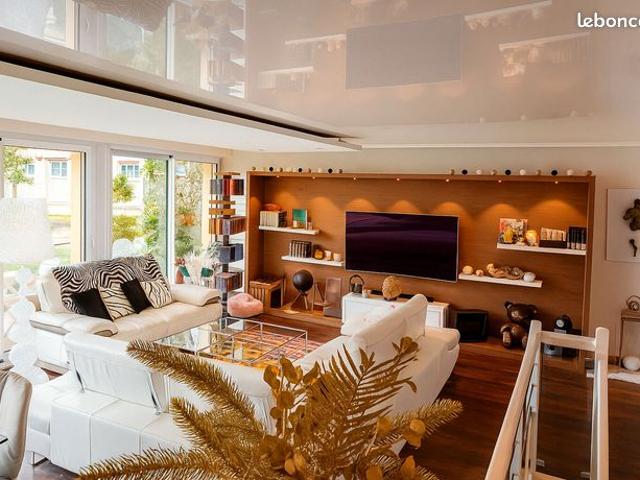 Duplex 5 pièces 180 m²