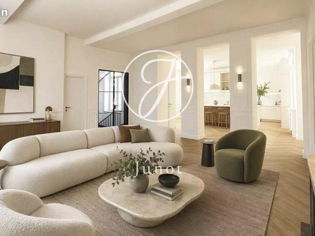 Duplex 5 pièces 181 m²