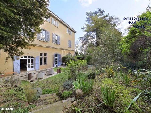 Duplex 5 pièces 206 m²