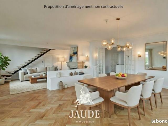 Duplex 5 pièces 202 m²