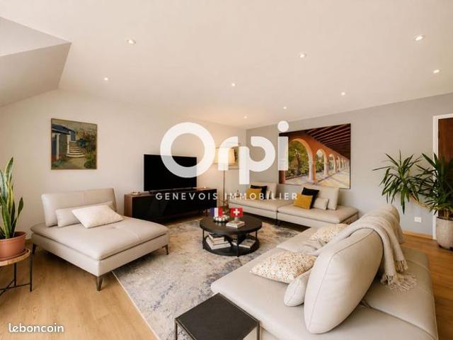 Duplex 5 pièces 238 m²