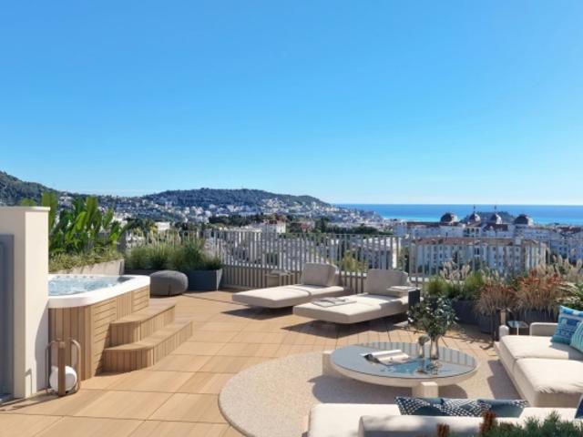 Duplex 5 pièces avec vue panoramique et rooftop privé