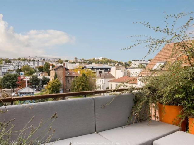 DUPLEX 5 PIÈCES – DERNIER ÉTAGE – 4 TERRASSES VUE CIEL