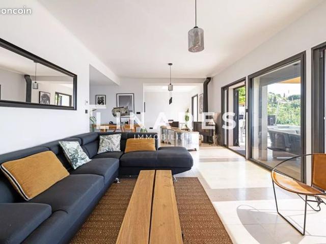 Duplex 6 pièces 119 m²