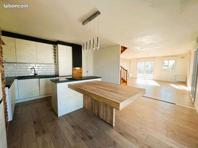 Duplex 6 pièces 125 m²