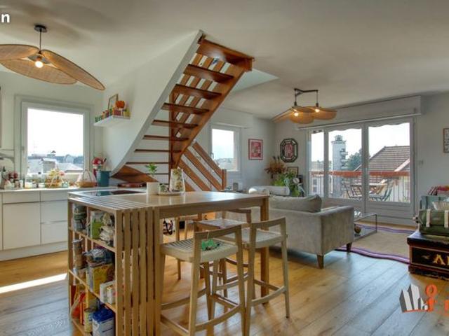 Duplex 6 pièces 122 m²