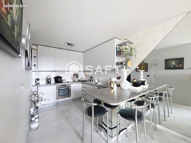 Duplex 6 pièces 123 m²