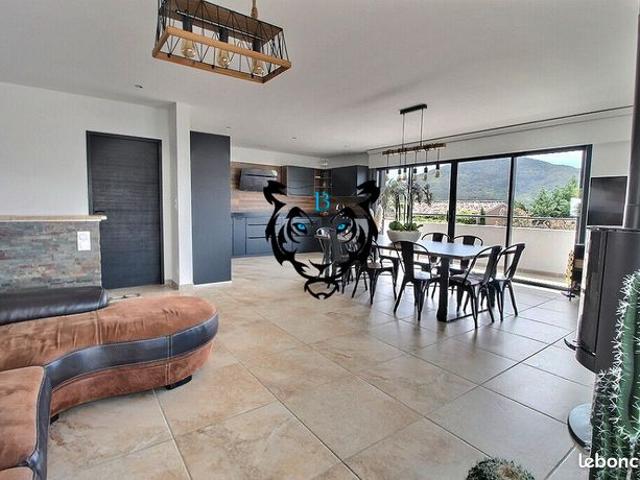 Duplex 6 pièces 139 m²