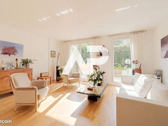 Duplex 6 pièces 132 m²