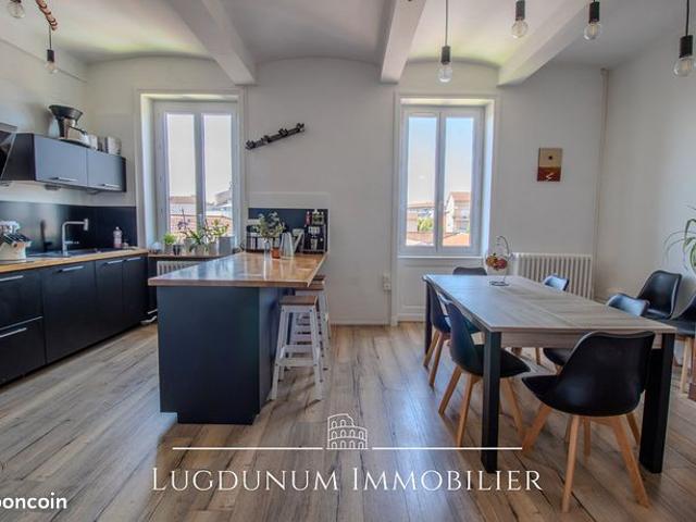 Duplex 6 pièces 144 m²