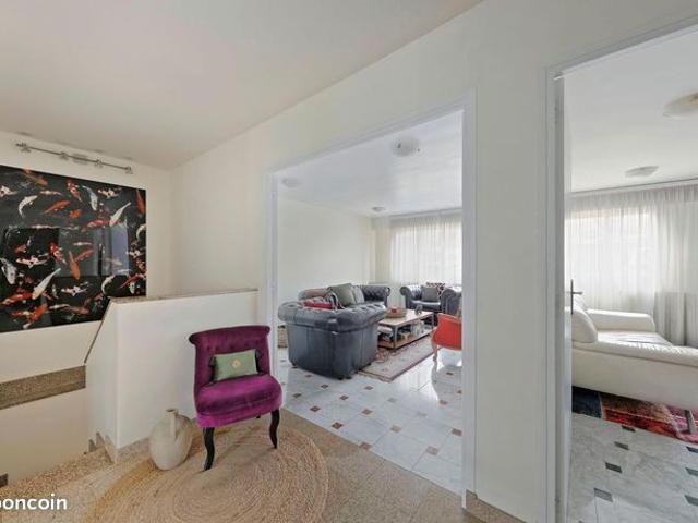 Duplex 6 pièces 145 m²