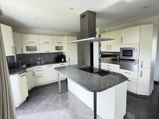 Duplex 6 pièces 147 m²