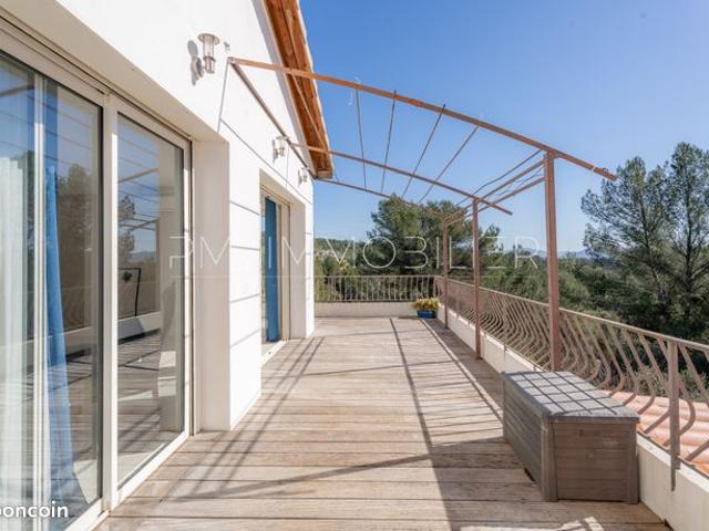Duplex 6 pièces 147 m²