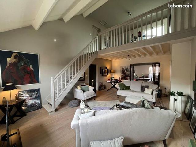 Duplex 6 pièces 141 m²