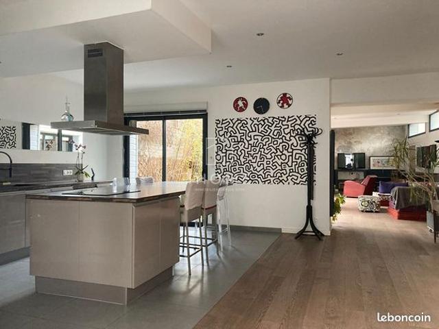 Duplex 6 pièces 158 m²