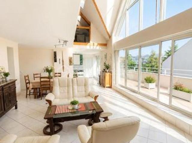 Duplex 6 pièces 165 m²