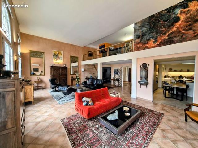 Duplex 6 pièces 165 m²