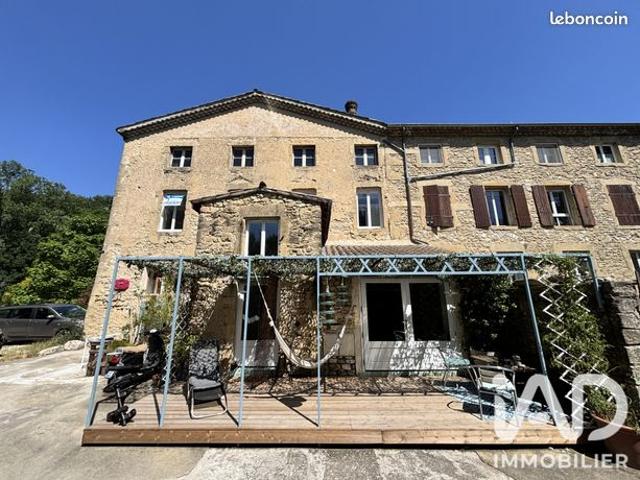 Duplex 6 pièces 181 m²