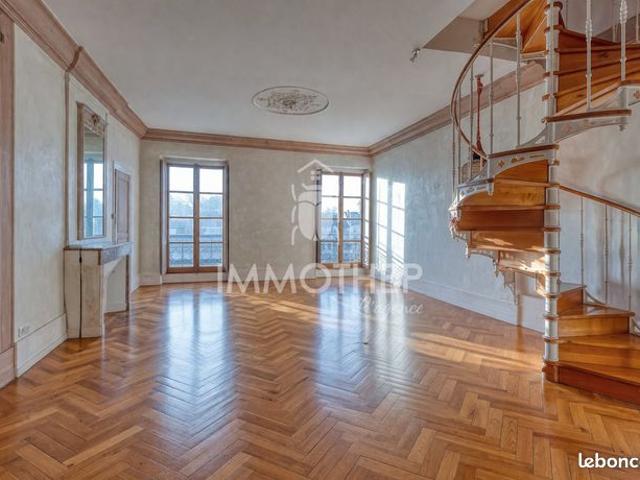 Duplex 6 pièces 191 m²