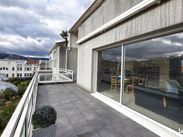 Duplex 6 pièces 200 m²