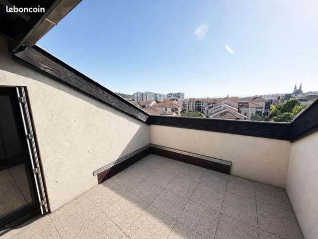 Duplex 6 pièces 97 m²