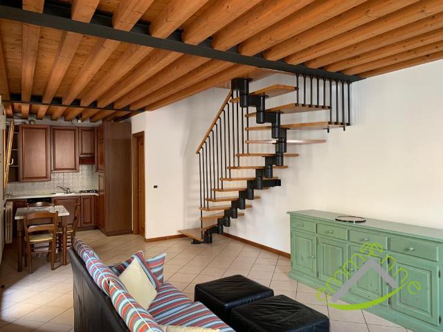 DUPLEX