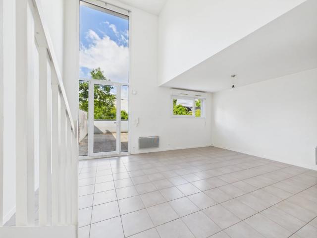Duplex 89 m² – Terrasse 30 m² – 4 ch – Parking