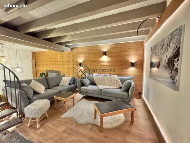 Duplex 8 pièces 130 m²