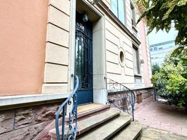 Duplex 8 pièces 156 m²