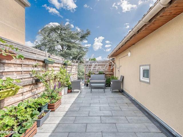 Duplex 8 pièces 179 m²