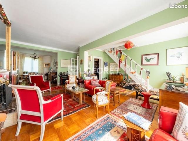 Duplex 8 pièces 225 m²