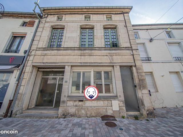 Duplex 8 pièces 250 m²