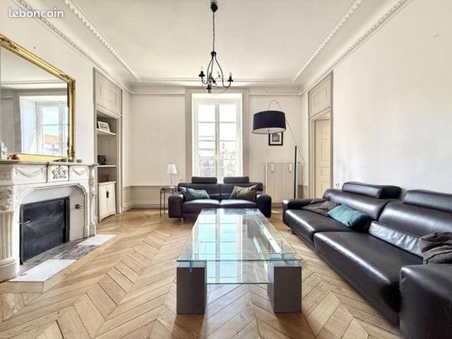 Duplex 8 pièces 267 m²